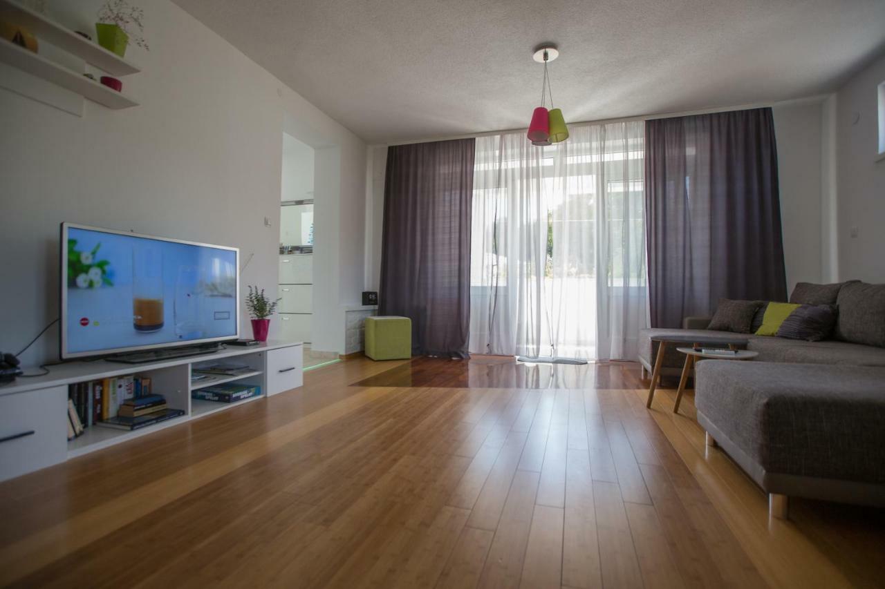 Luxury Apartment With Private Heated Pool Szybenik Zewnętrze zdjęcie