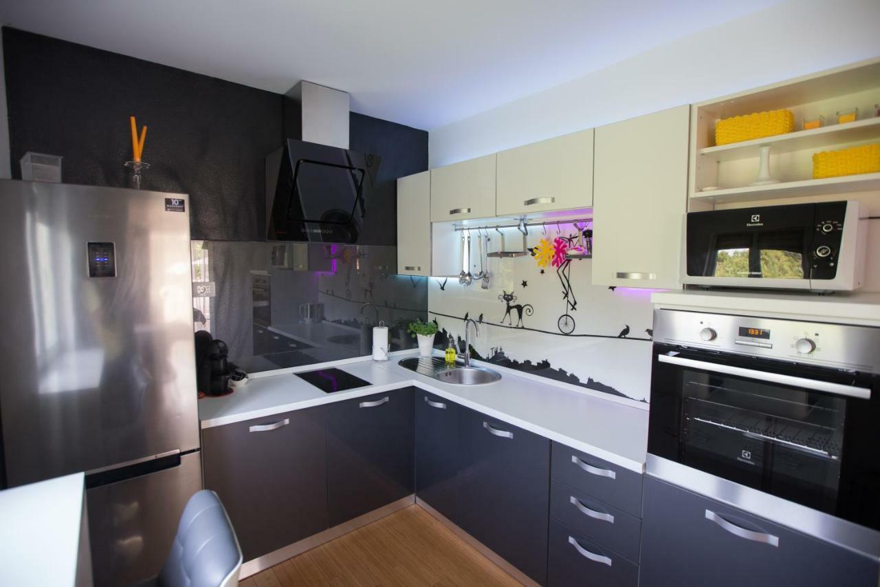Luxury Apartment With Private Heated Pool Szybenik Zewnętrze zdjęcie